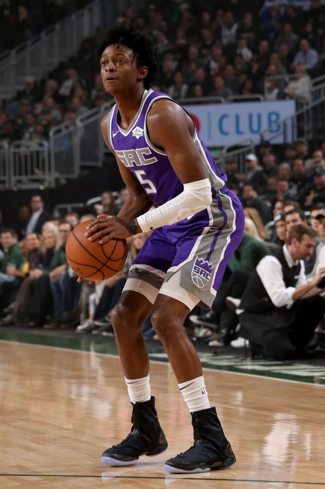 质使得拜伦 质使得拜伦